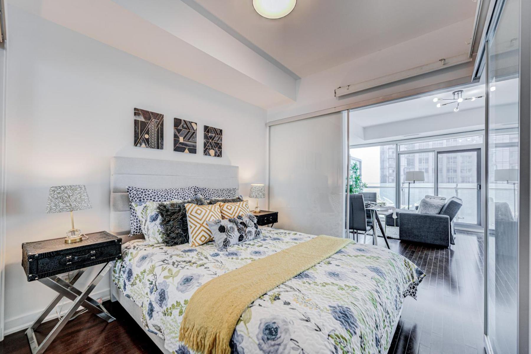 Skytree - Modern Rusty Condo Close To Union Station In Heart Of Downtown Торонто Экстерьер фото